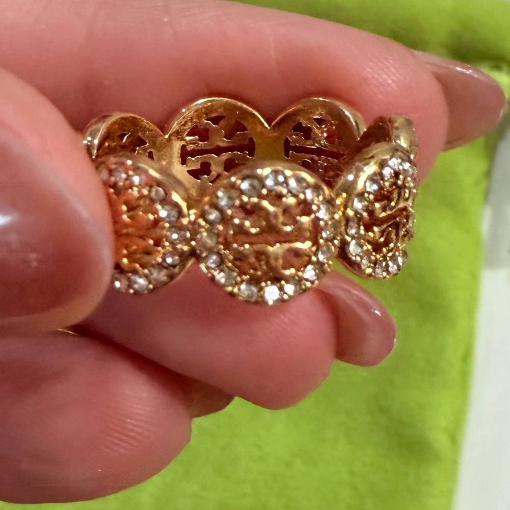 Tory Burch Miller Pavé Ring - NWT/Dust Bag SIZE 8 - Picture 7 of 8